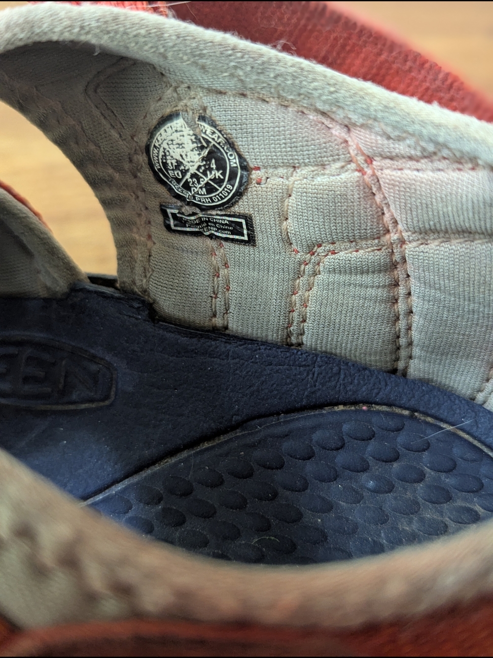 Keens - Reddish Orange Outdoor Closed Toe Hiking Sandals - Picture 5 of 6